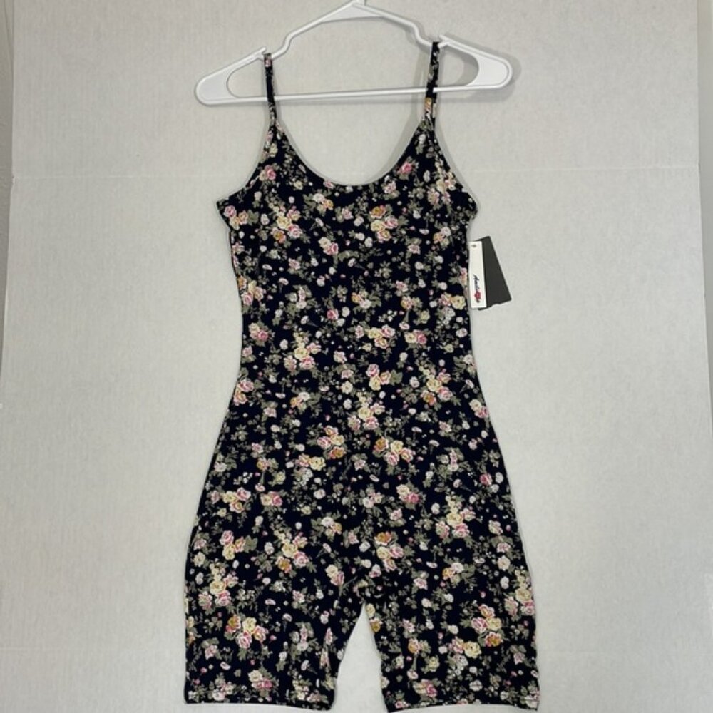 Amiliashp NWT Bodycon Romper Spaghetti Strap Floral Medium
